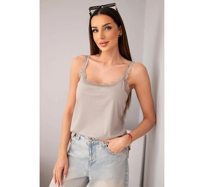 Dámská halenka na ramínka s krajkovým lemem fango Dámská halenka na ramínka s krajkovým lemem fango