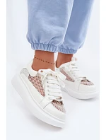 Kožené dámske tenisky s dekoráciou GOE TT2N4010 White Kožené dámske tenisky s dekoráciou GOE TT2N4010 White