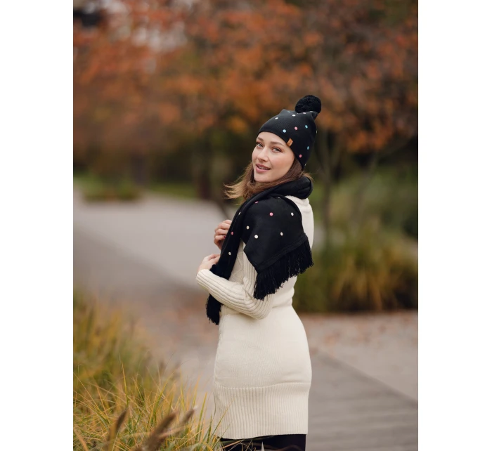 Dámsky set šatky a čiapky Vuch Nurit Set M-Black Dámsky set šatky a čiapky Vuch Nurit Set M-Black