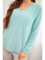 Dámský svetr z měkké pleteniny s výstřihem do V mátový