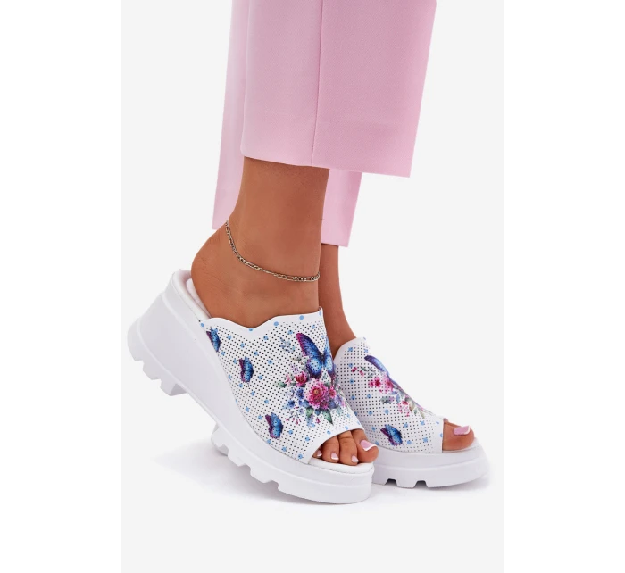 Skórzane Klapki Damskie Na Koturnie Artiker 56C0428 Białe