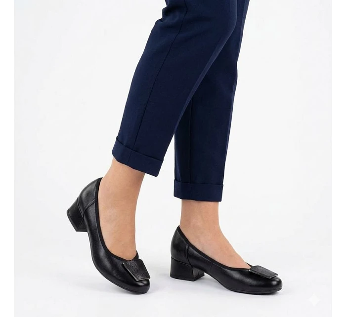 Dámske pohodlné čierne lodičky na klinoch M.Daszynski SA279-1 3