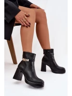 Zateplené dámské kotníkové boty na podpatku s ozdobnou páskou černé Giordina Zateplené dámské kotníkové boty na podpatku s ozdobnou páskou černé Giordina