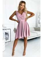 478-2 MAYA Šaty s dlhším zadným dielom, výstrihom a opaskom - BRUCE ROSE 478-2 MAYA Šaty s dlhším zadným dielom, výstrihom a opaskom - BRUCE ROSE