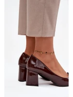 Lakované lodičky na podpatku s ozdobou čokoládové model 21752724 - Boto Lakované lodičky na podpatku s ozdobou čokoládové model 21752724 - Boto