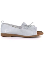 Dámské kožené polobotky s otevřenou špičkou stříbrné barvy model 22099480 - Cambell