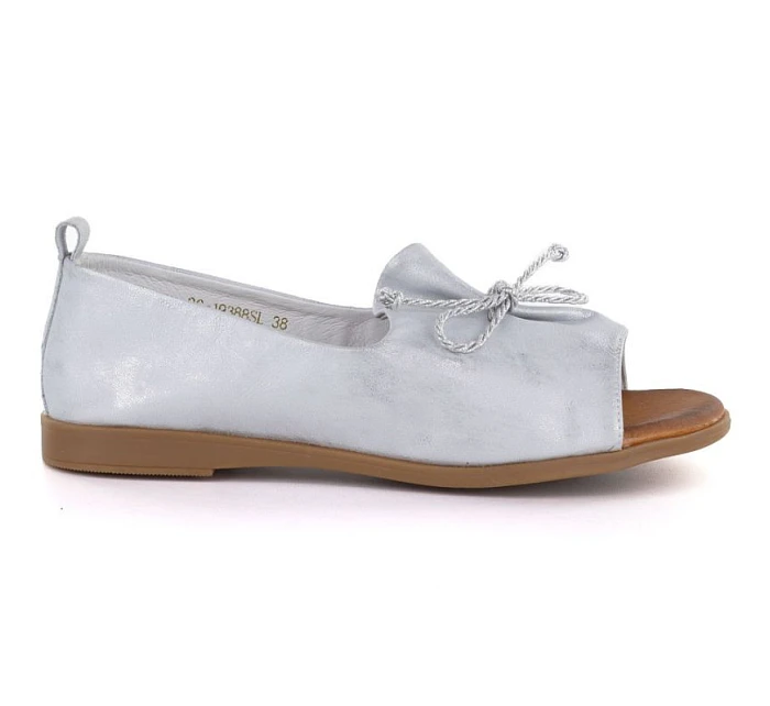 Dámské kožené polobotky s otevřenou špičkou stříbrné barvy model 22099480 - Cambell