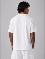 Koszulka męska oversize z nadrukiem biała model 22216163 - FashionStreet Koszulka męska oversize z nadrukiem biała model 22216163 - FashionStreet