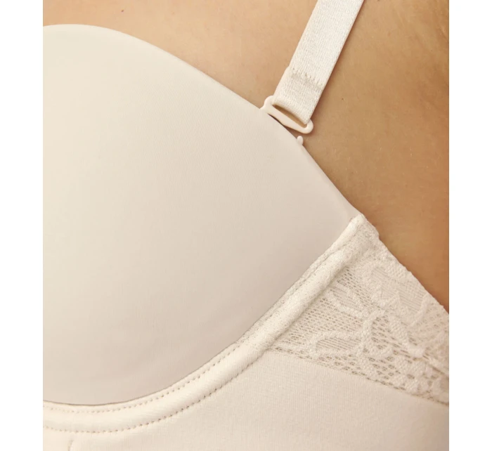 Dámská vyztužená podprsenka Vivid Spotlight model 21745507 krémová - Triumph Dámská vyztužená podprsenka Vivid Spotlight model 21745507 krémová - Triumph