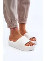 Dámské žabky na tlusté podrážce bílé model 21649910 - Boto Dámské žabky na tlusté podrážce bílé model 21649910 - Boto