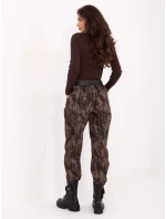 Spodnie IT SP model 21388970 ciemny brązowy - FPrice