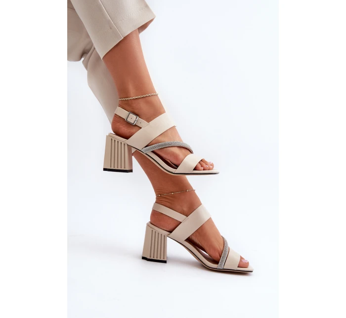Dámské elegantní sandály na podpatku béžové D&A model 21656019 - S.Barski Dámské elegantní sandály na podpatku béžové D&A model 21656019 - S.Barski