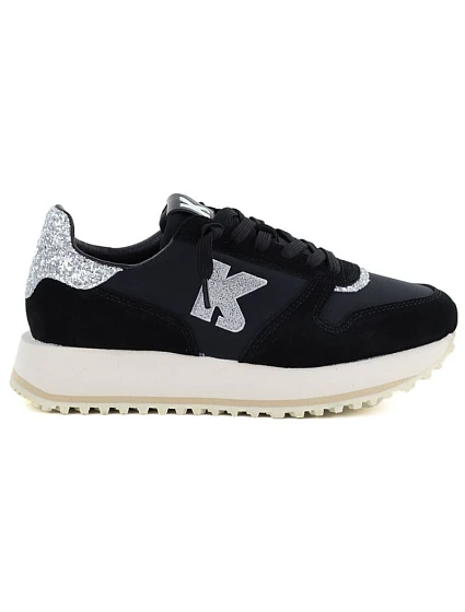 Černá sportovní polobotka na platformě model 22079031 - Kobbo Černá sportovní polobotka na platformě model 22079031 - Kobbo