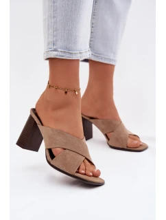 Dámské sandály na podpatku tmavě béžové model 21951355 - Boto