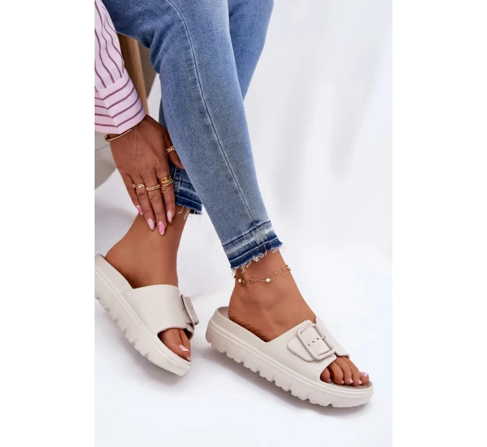 Dámske penové papuče s platformou a prackou - béžové