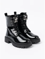 Pekné členkové topánky na platforme pre ženy Pekné členkové topánky na platforme pre ženy