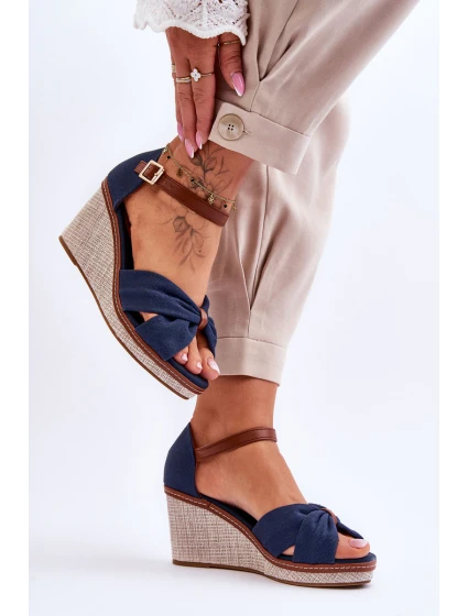 Dámské sandály na klínu námořnická modrá Daphne Dámské sandály na klínu námořnická modrá Daphne