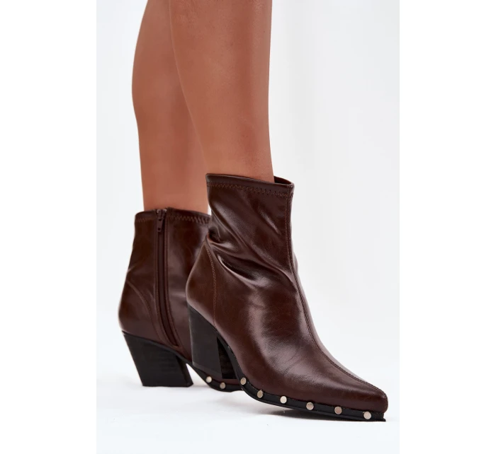 Dámské boty z eko kůže na sloupku hnědé model 21709985 - Boto Dámské boty z eko kůže na sloupku hnědé model 21709985 - Boto