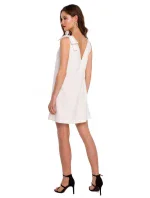 šaty áčkového střihu s mašlí krepová růžová model 17194436 - Makover