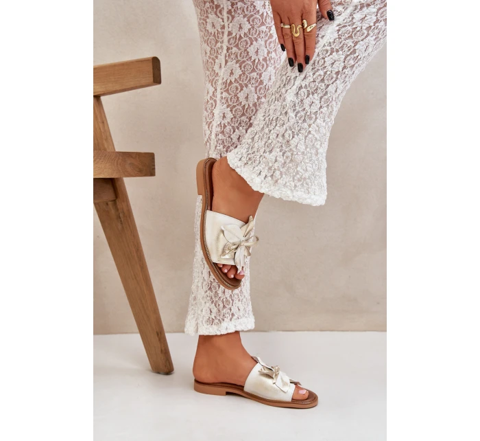 Klapki Z Ozdobą Skóra Naturalna Zazoo 3667 Złoty Przecierany Klapki Z Ozdobą Skóra Naturalna Zazoo 3667 Złoty Przecierany