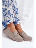 Dámske kožené mokasíny so zlatými detailmi Vinceza - tmavo béžové Dámske kožené mokasíny so zlatými detailmi Vinceza - tmavo béžové