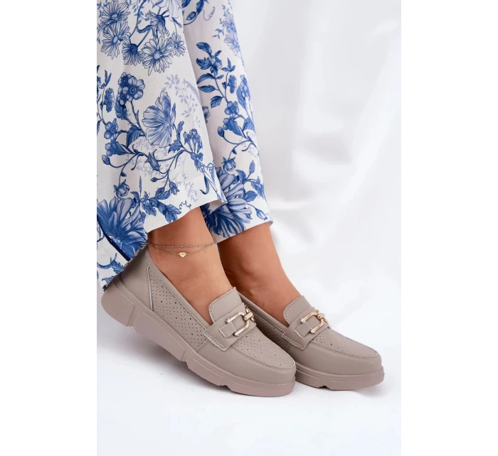 Dámske kožené mokasíny so zlatými detailmi Vinceza - tmavo béžové Dámske kožené mokasíny so zlatými detailmi Vinceza - tmavo béžové