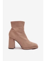 Dámské kotníkové boty z eko semiše na podpatku béžové model 21788083 - Boto Dámské kotníkové boty z eko semiše na podpatku béžové model 21788083 - Boto