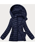 Tmavě modrá dámská prošívaná bunda s kapucí model 20840768 - J.STYLE Tmavě modrá dámská prošívaná bunda s kapucí model 20840768 - J.STYLE