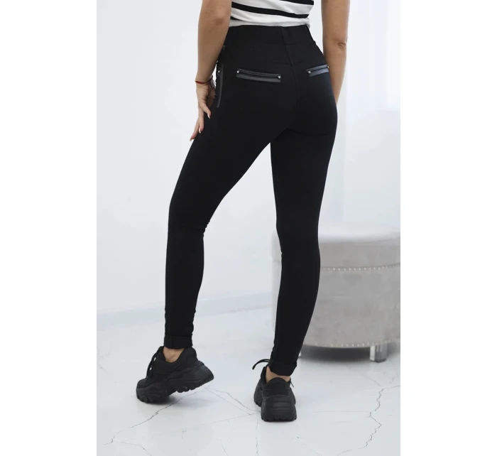 Nohavice s lemom na vrecku v čiernej farbe