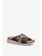 Pohodlné dámské pantofle s přezkou model 21667986 černé - Inblu