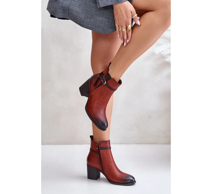 Dámské boty na podpatku s a páskem hnědé model 21674038 - Boto