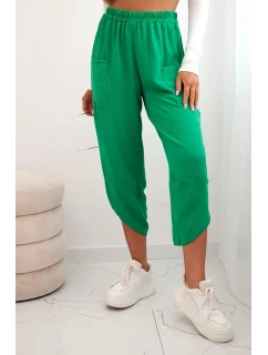 Nohavice so širokými nohavicami a vreckami zelené