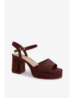 Dámské sandály na podpatku z eko semiše čokoládové model 21951411 - Boto