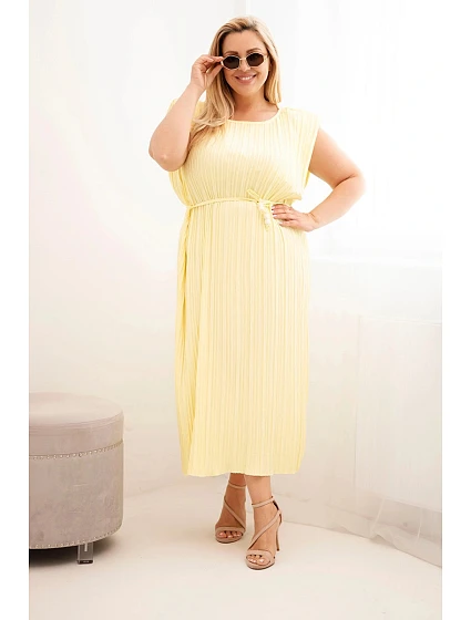 Dámské šaty Plus Size z viskózy, plisované s vázáním žlutá