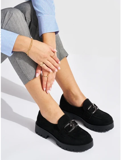 Vynikajúce čierne dámske mokasíny na platforme Vynikajúce čierne dámske mokasíny na platforme