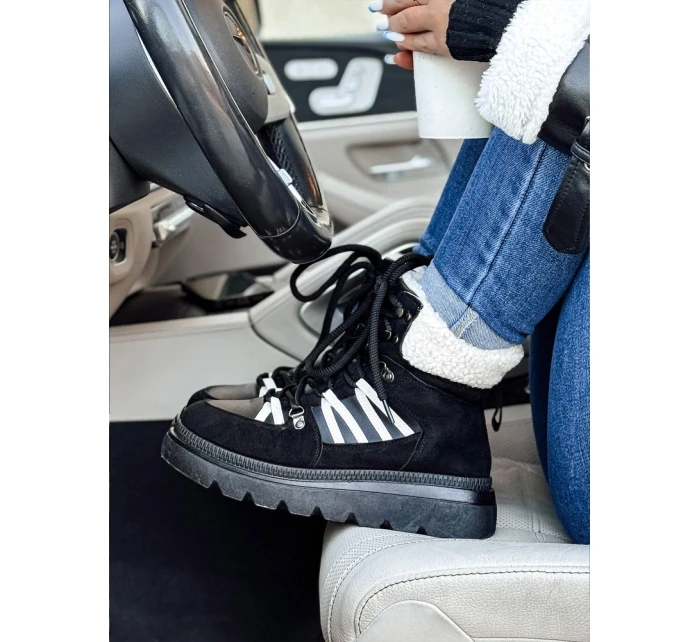 Dámské zateplené trekové boty black Dstreet model 21981836 - FashionStreet