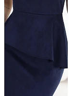model 22349685 Elegantní semišové midi šaty s volánkovým pasem – tmavě modré - numoco model 22349685 Elegantní semišové midi šaty s volánkovým pasem – tmavě modré - numoco