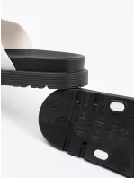 Moderní  nazouváky dámské bílé na plochém podpatku