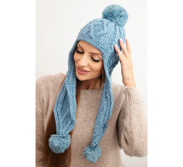 Dámska zimná vlnená čiapka s bambuľkami a predĺženými bokmi K448 tyrkysová