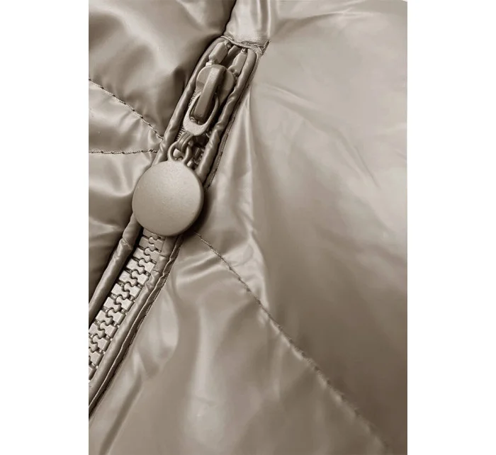 Krátká béžová zimní bunda s kapucí model 21246232 - J.STYLE Krátká béžová zimní bunda s kapucí model 21246232 - J.STYLE