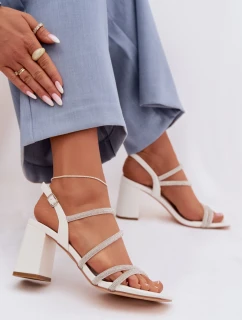 Dámské sandály na podpatku s pásky a kamínky Bílá model 22027976 - Boto