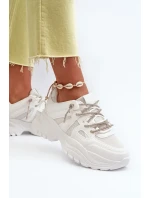 Dámske tenisky na pevnej podrážke s ozdobným šnurovaním biela Relissa Dámske tenisky na pevnej podrážke s ozdobným šnurovaním biela Relissa
