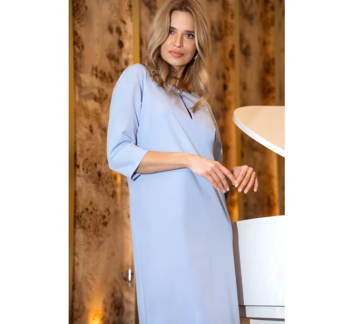 šaty s výstřihem s světle modré model 20966091 - STYLOVE šaty s výstřihem s světle modré model 20966091 - STYLOVE