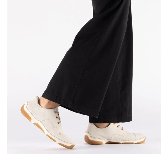 Dámská pohodlná bílá polobotka model 21910632 - Rieker