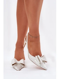 Lodičky s ihlovým podpätkom model 213879 Krok vo veľkom štýle