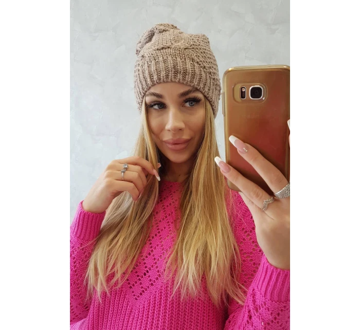 Sandra model 18750737 tmavě béžová fleecová čepice - K-Fashion