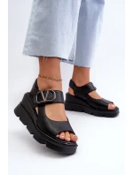 Dámské sandály na podrážce a platformě z ekokože černé model 21658356 - VINCEZA Dámské sandály na podrážce a platformě z ekokože černé model 21658356 - VINCEZA