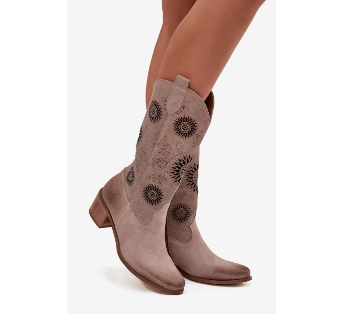 Zamszowe Skórzane Kozaki Damskie Z Ażurowym Wzorem Zazoo 3852 Cappuccino