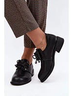 Lakové kožené dámské polobotky s mašlí  černé model 22359895 - T.Sokolski