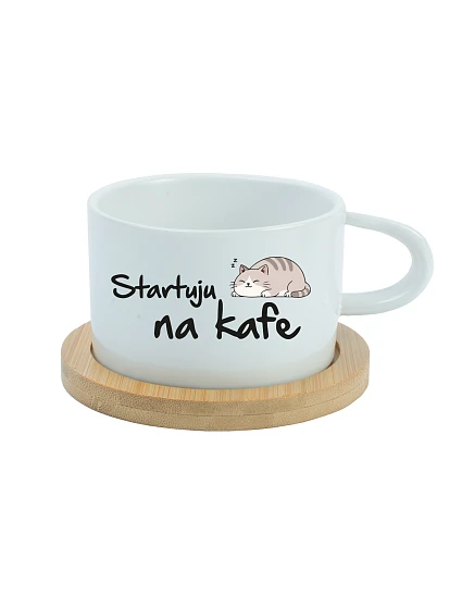 STARTUJU NA KÁVE – biely hrnček s makrónkou, 200 ml STARTUJU NA KÁVE – biely hrnček s makrónkou, 200 ml